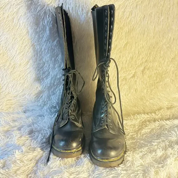 Vintage Doc Martens Men's Black 20 Hole Punk Combat Boots Vintage 2000Rare9